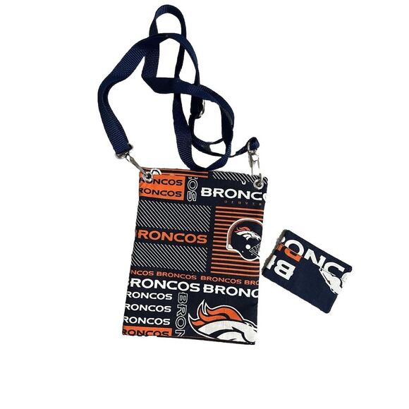 Handbags - Bronco Inspired Crossbody Bag